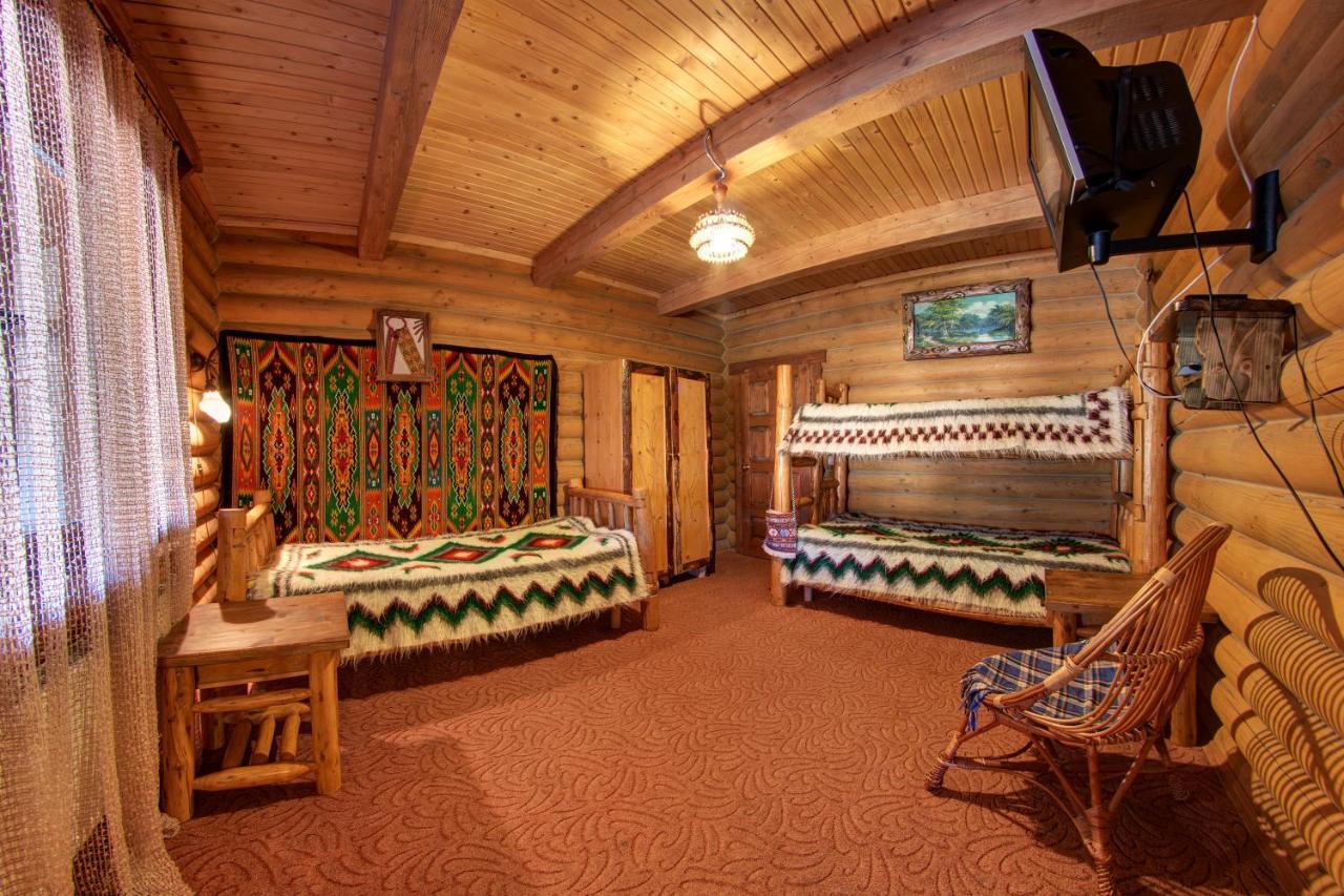 Hotel Gutsulia Bukovel Habitación foto