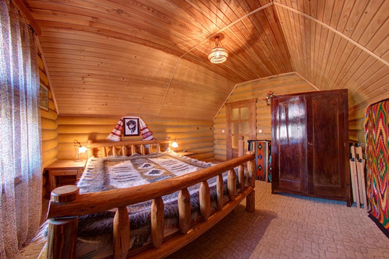 Hotel Gutsulia Bukovel Habitación foto
